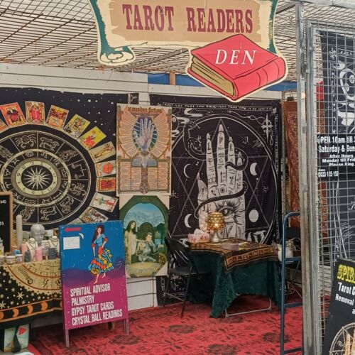 Tarot readers den