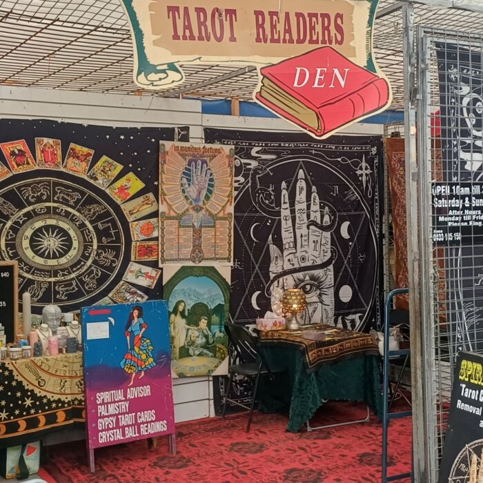 Tarot readers den